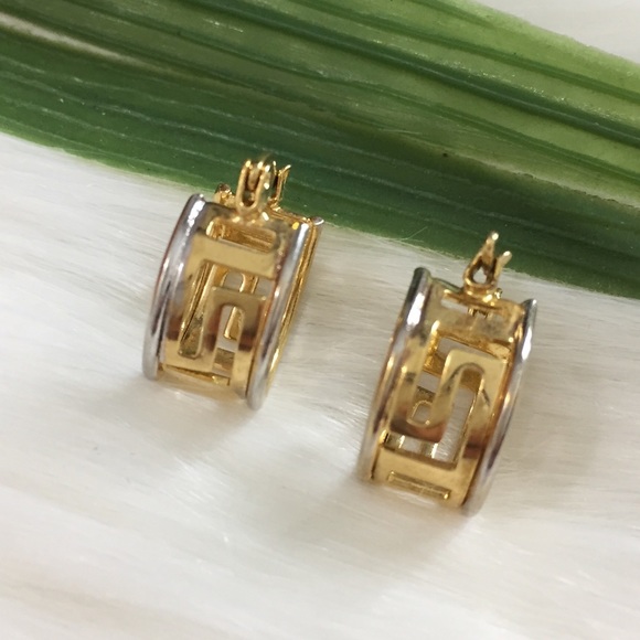 Greek Design Round Hoop Earrings- 18K Gold Filled - Picture 4 of 5